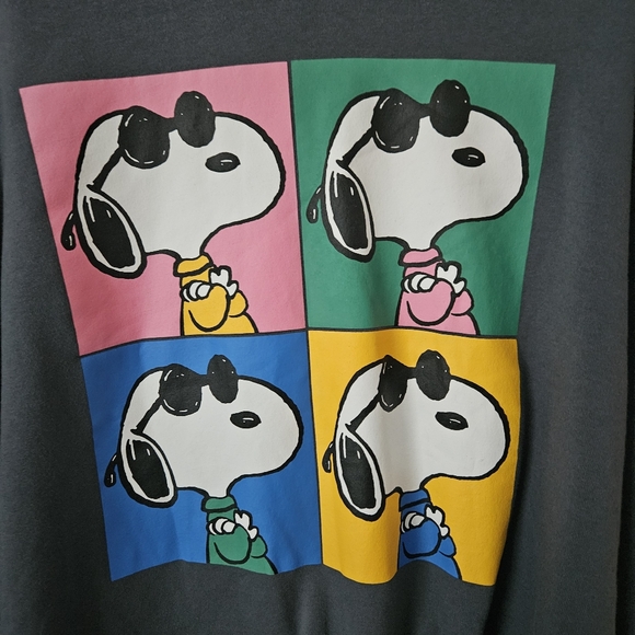 PEANUTS SWEATSHIRT Grayson Threads SNOOPY Oversized Sweater NWT Sz M - Picture 2 of 5